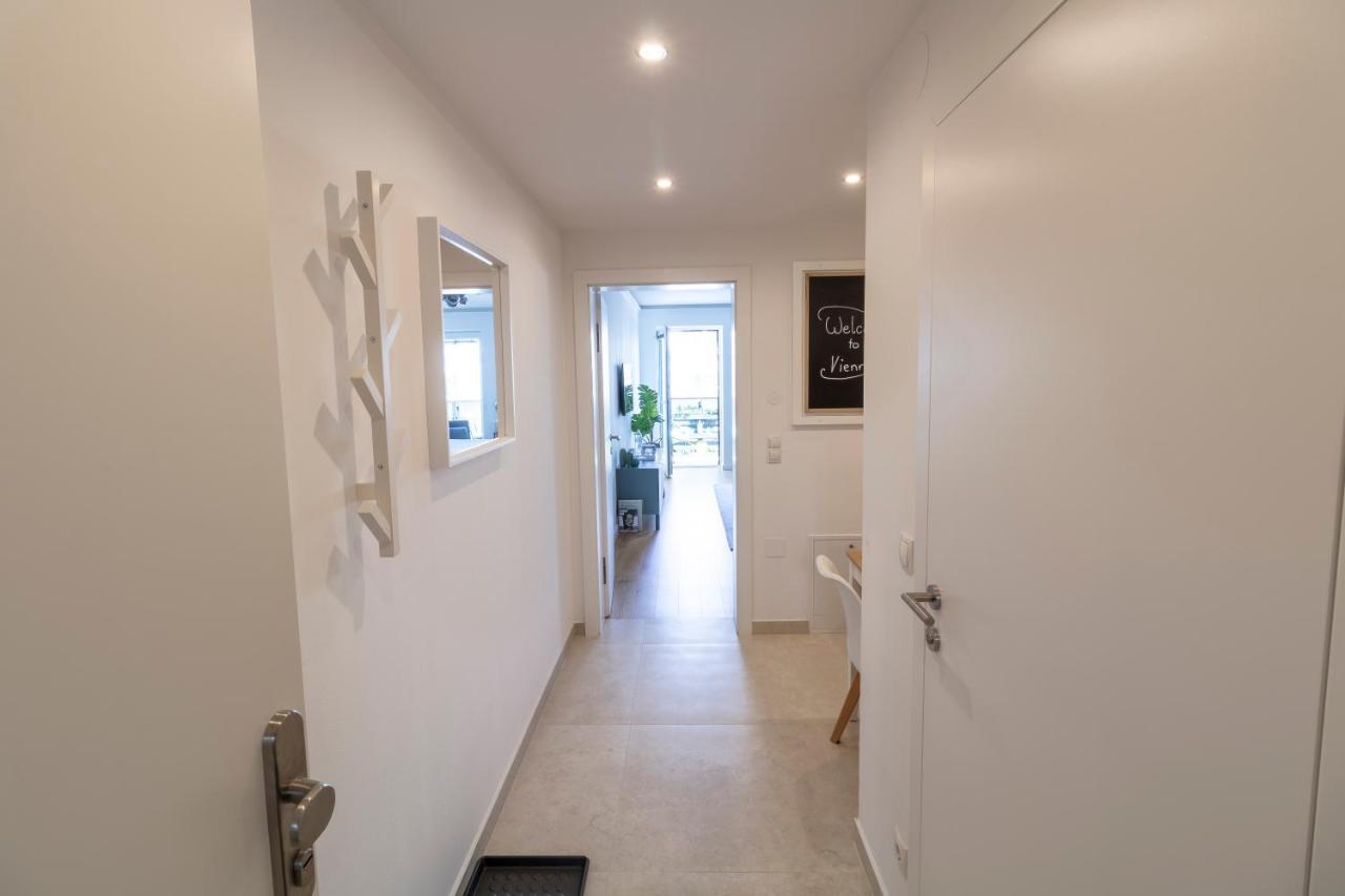 Boutique Sky City Apt. With Balcony / Top Spot Wenen Buitenkant foto